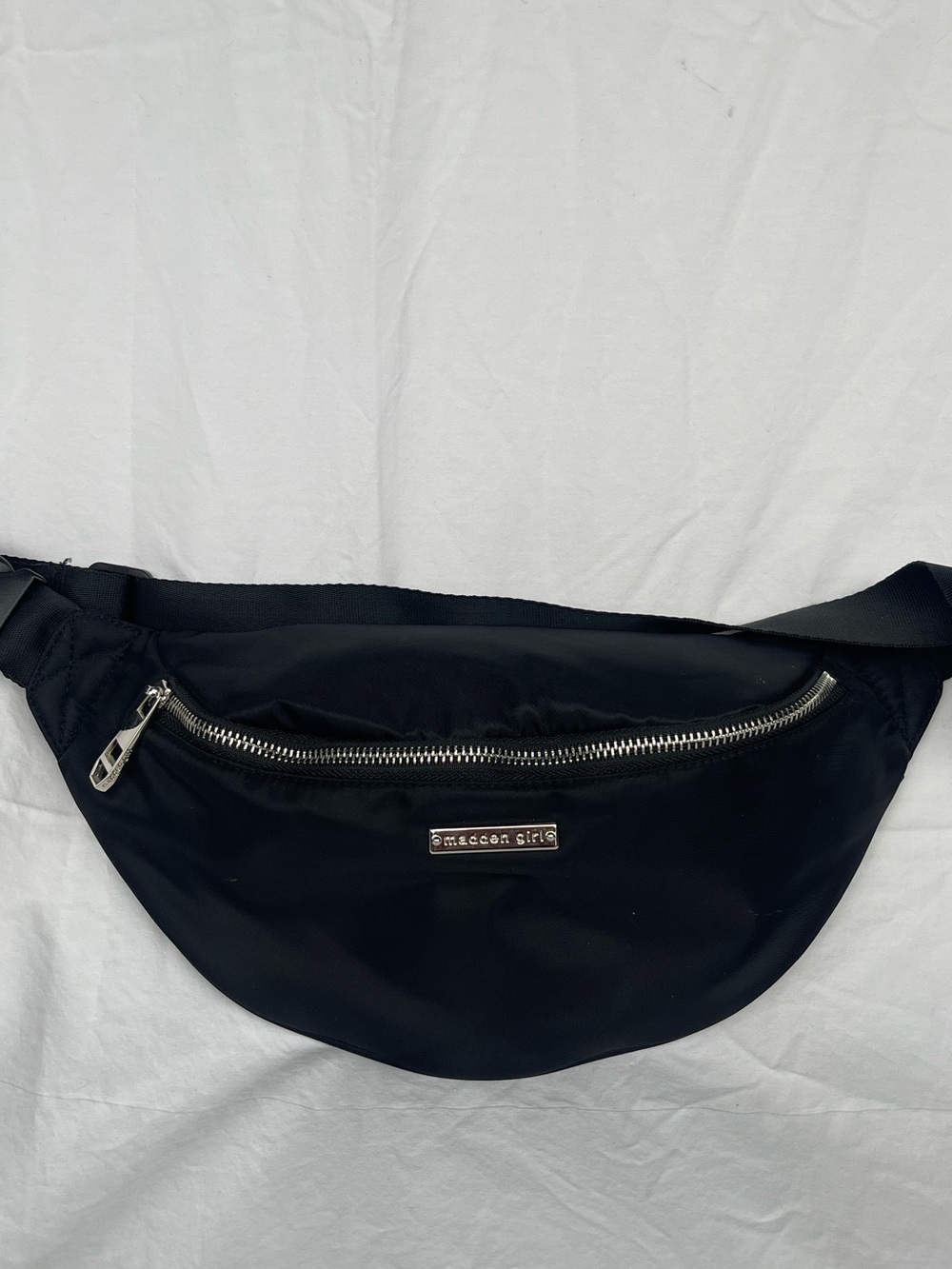 Madden Girl Black Nylon Crossbody Belt Bag
